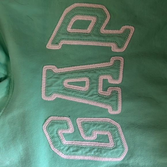 GAP Sweatshirt - Picture 4 of 4